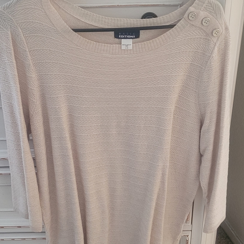 Womens textured top
